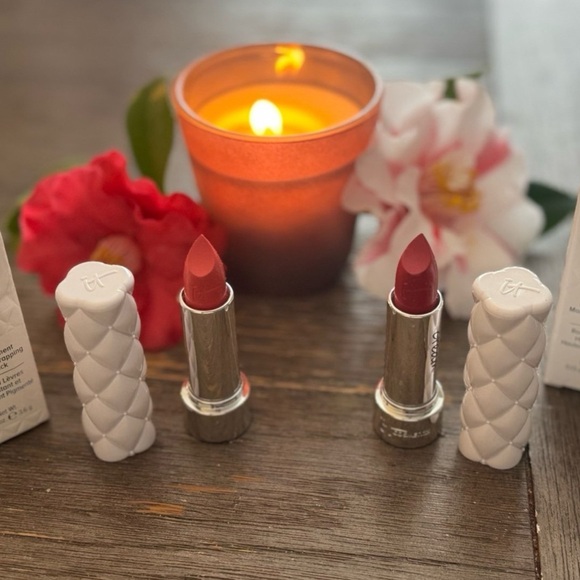 IT Cosmetics Bold Fuchsia Lipstick - Picture 3 of 4